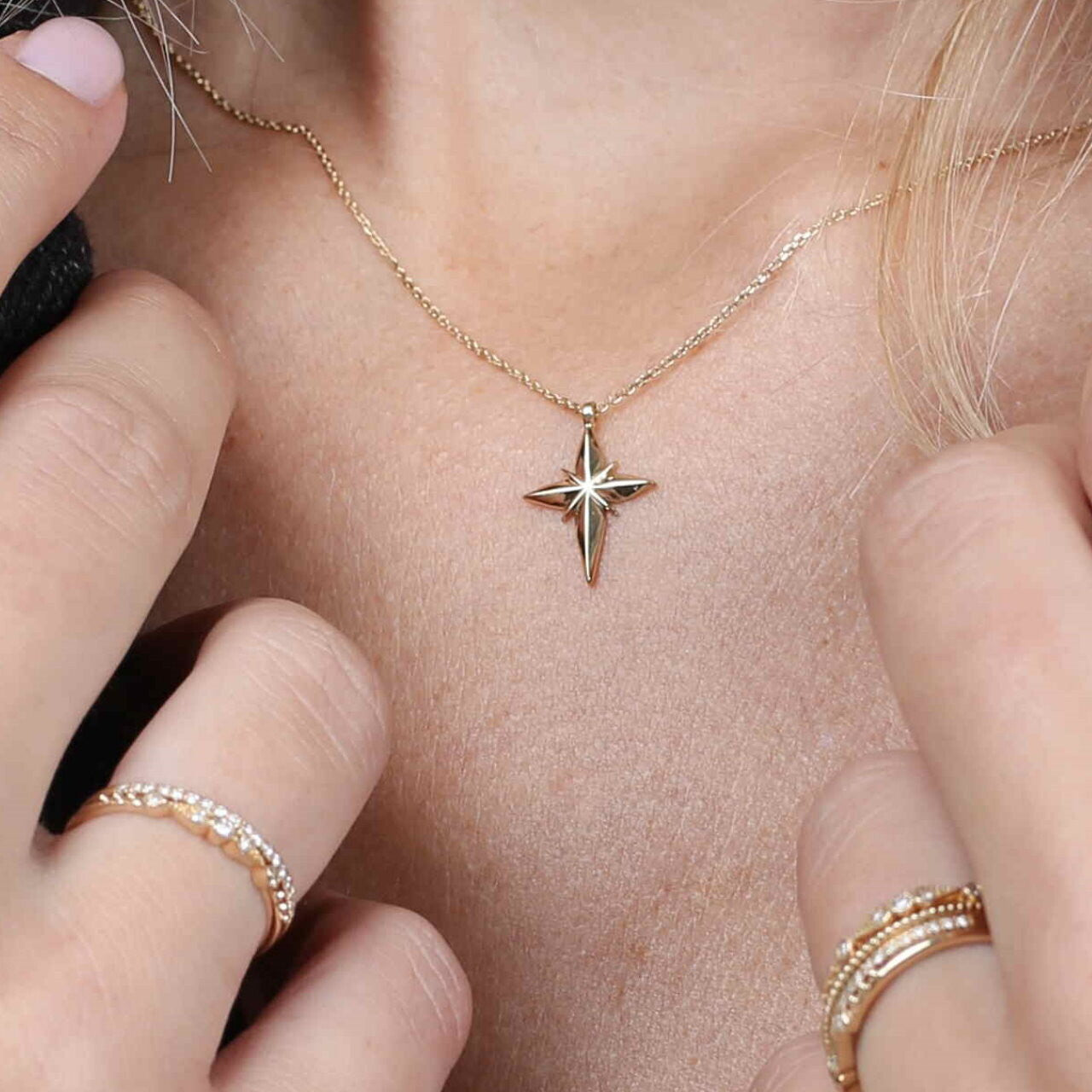 Halskette Saintes Single Cross