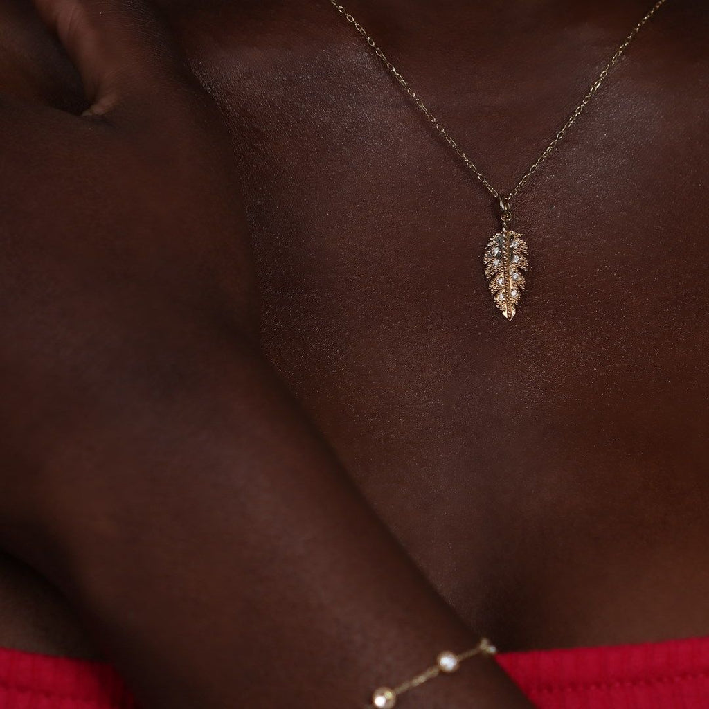 COLLIER PLUME SUKI DIAMANTS