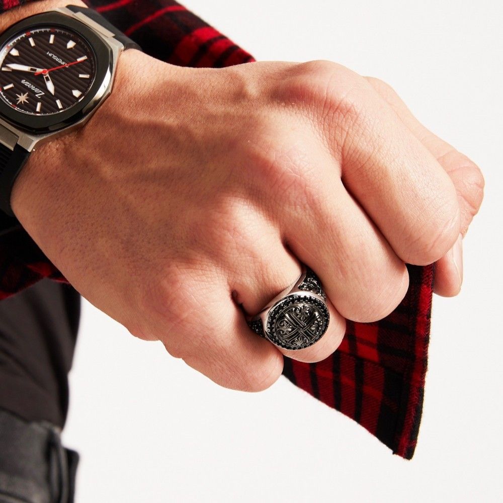 Zancan-Ring aus Silber mit schwarzen Edelsteinen